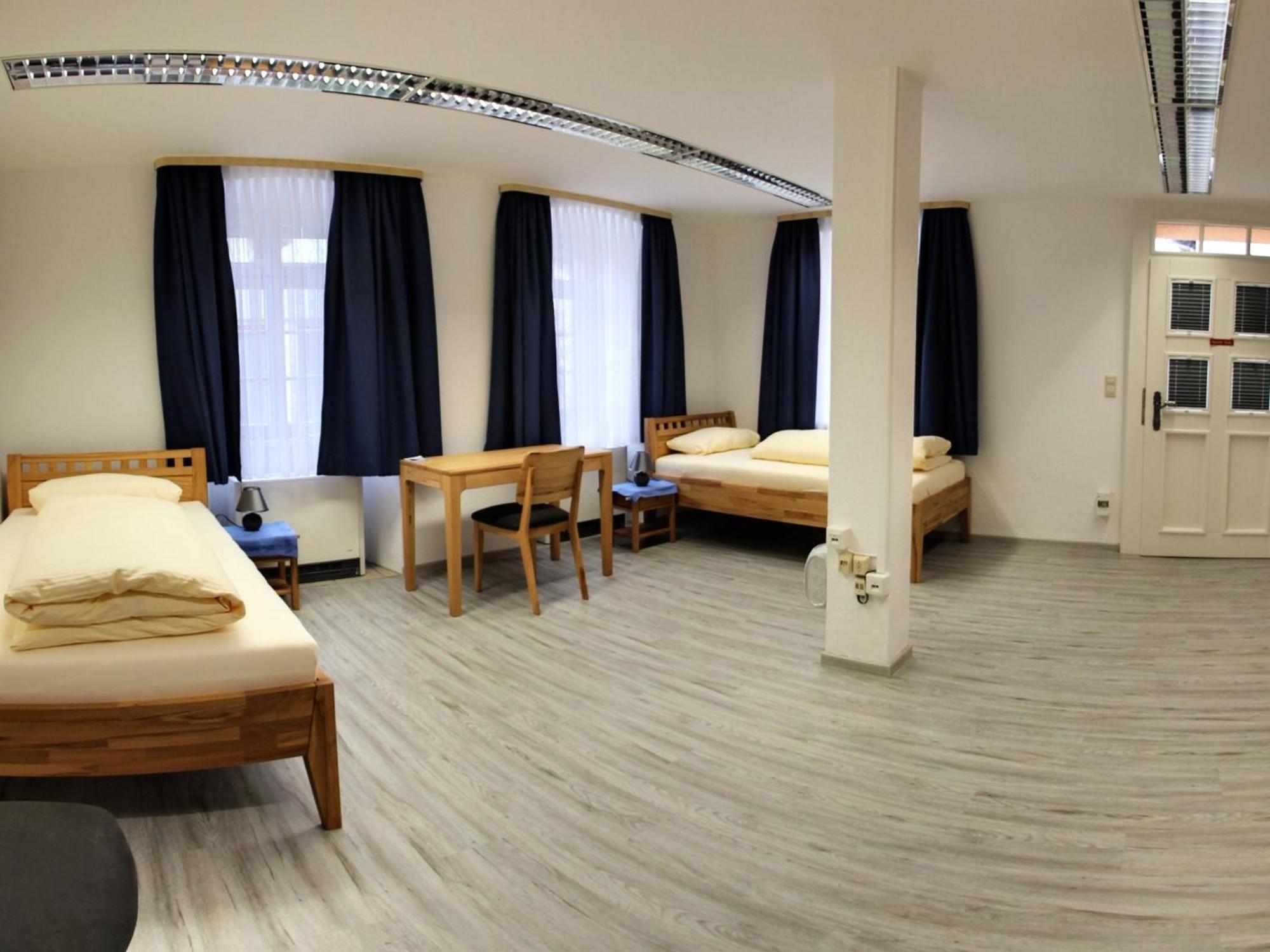 Gaestehaus Ritter ซินส์ไฮม์ ภายนอก รูปภาพ